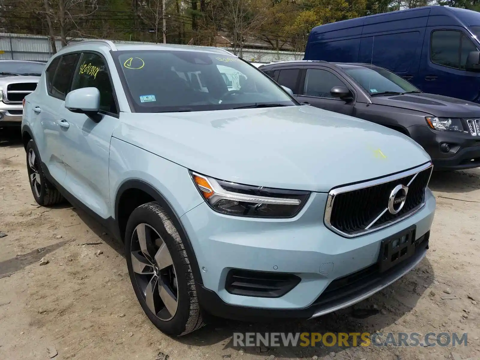 1 Photograph of a damaged car YV4162XZ8K2019371 VOLVO XC40 2019