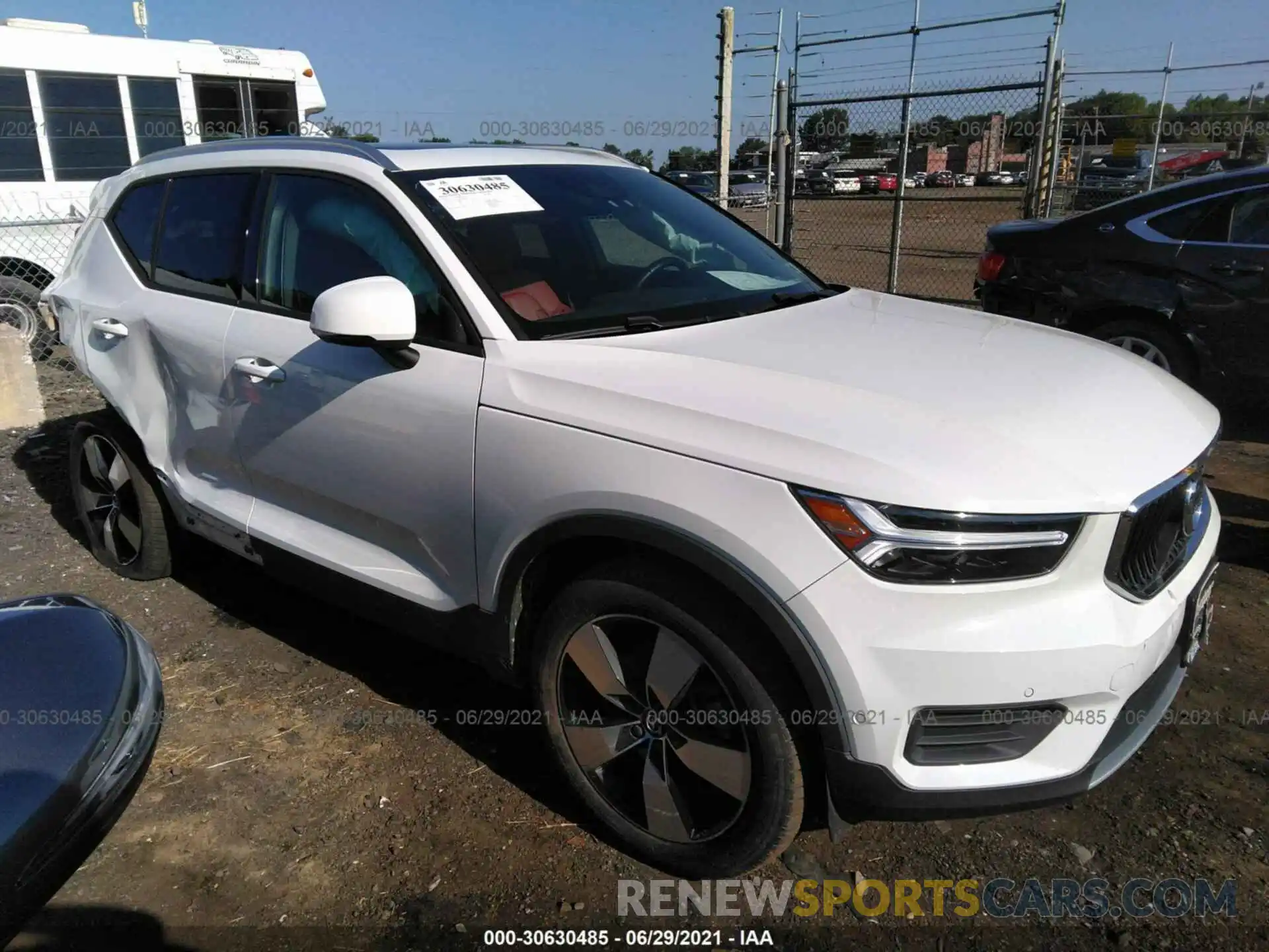 1 Photograph of a damaged car YV4162XZ8K2020875 VOLVO XC40 2019