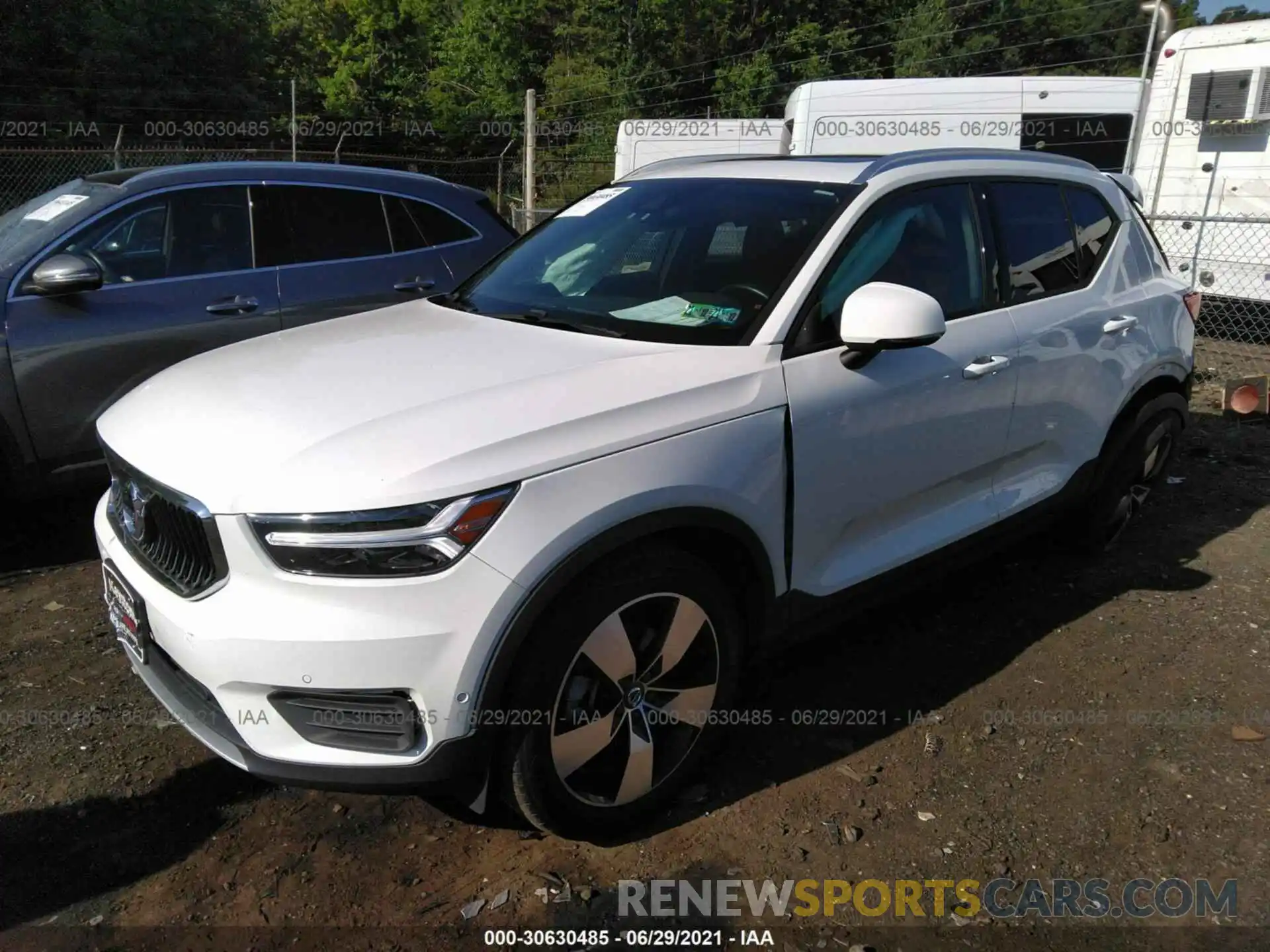 2 Фотография поврежденного автомобиля YV4162XZ8K2020875 VOLVO XC40 2019