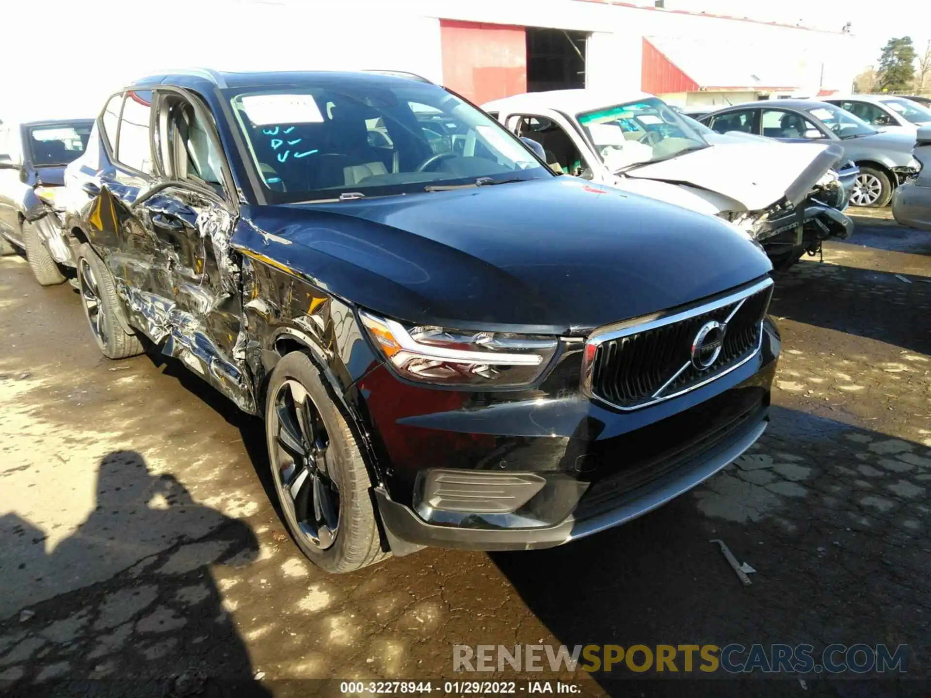 1 Photograph of a damaged car YV4162XZ8K2021508 VOLVO XC40 2019