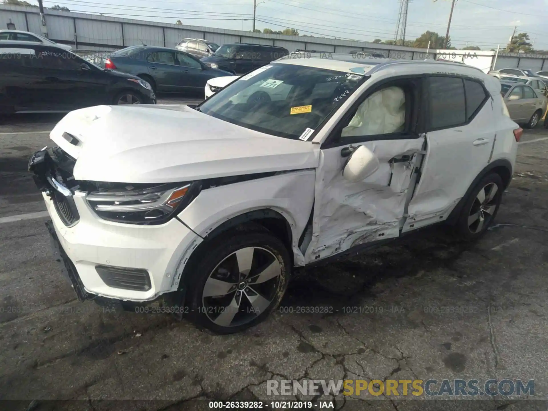 2 Photograph of a damaged car YV4162XZ9K2012882 VOLVO XC40 2019