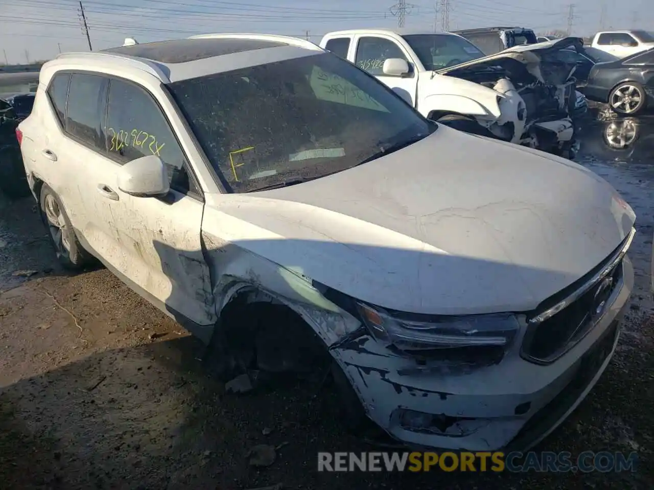 1 Photograph of a damaged car YV4162XZXK2006220 VOLVO XC40 2019