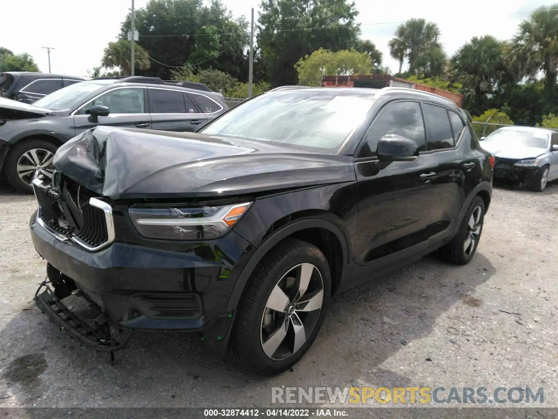 2 Photograph of a damaged car YV4162XZXK2012275 VOLVO XC40 2019