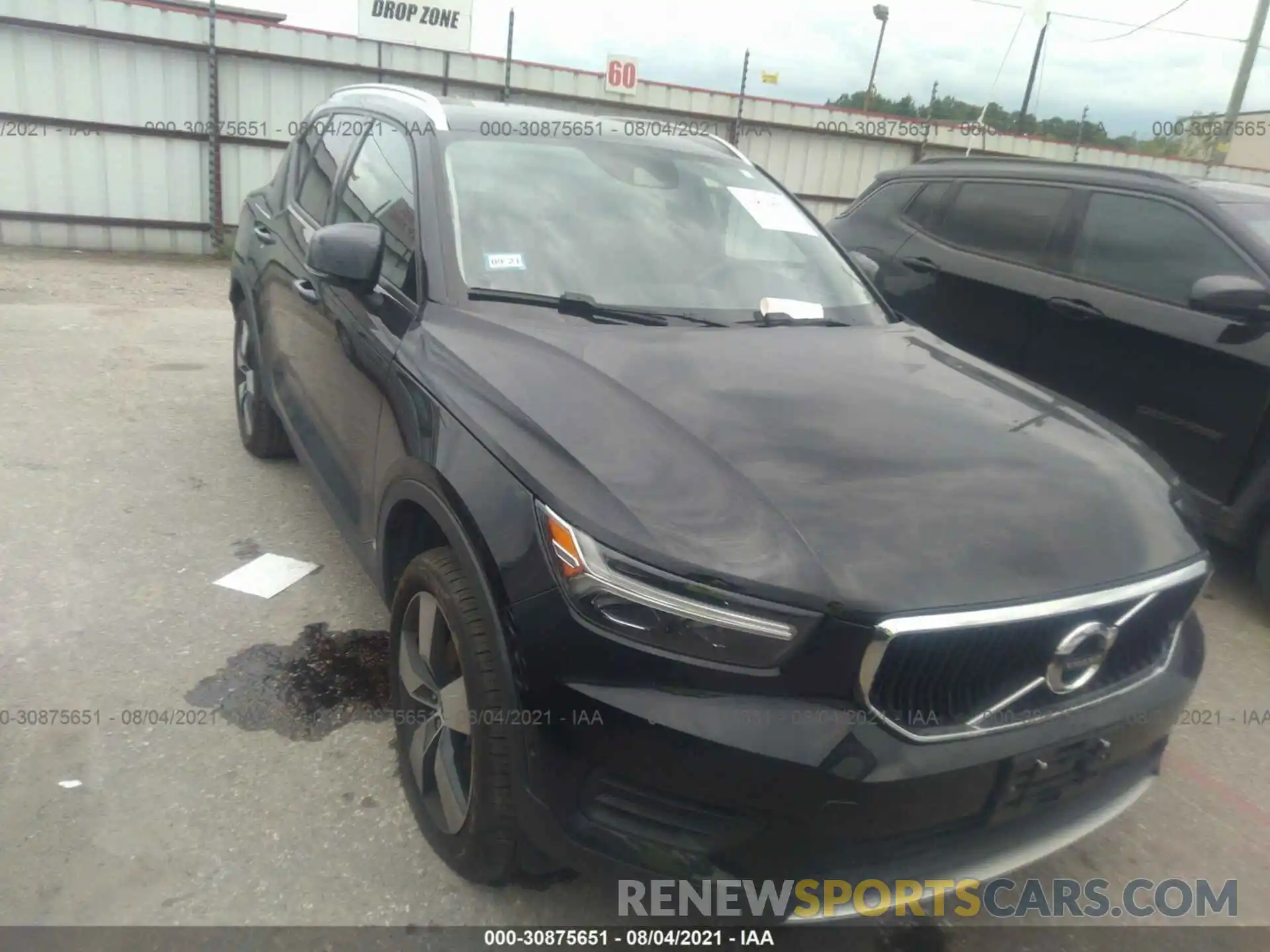 1 Photograph of a damaged car YV4162XZXK2019212 VOLVO XC40 2019