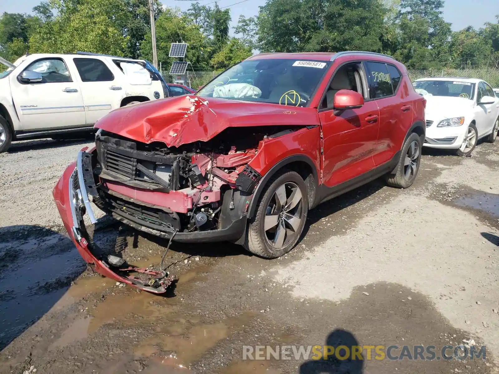 2 Photograph of a damaged car YV4AC2HK0K2052634 VOLVO XC40 2019