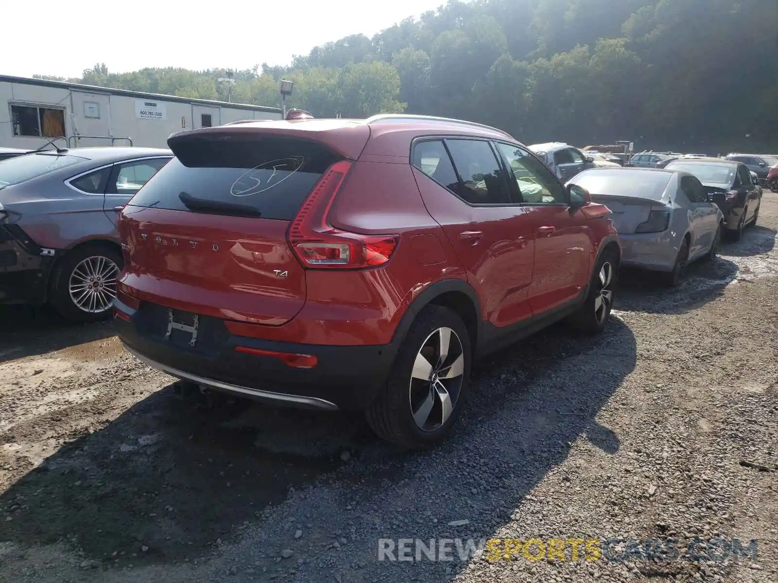 4 Photograph of a damaged car YV4AC2HK0K2052634 VOLVO XC40 2019