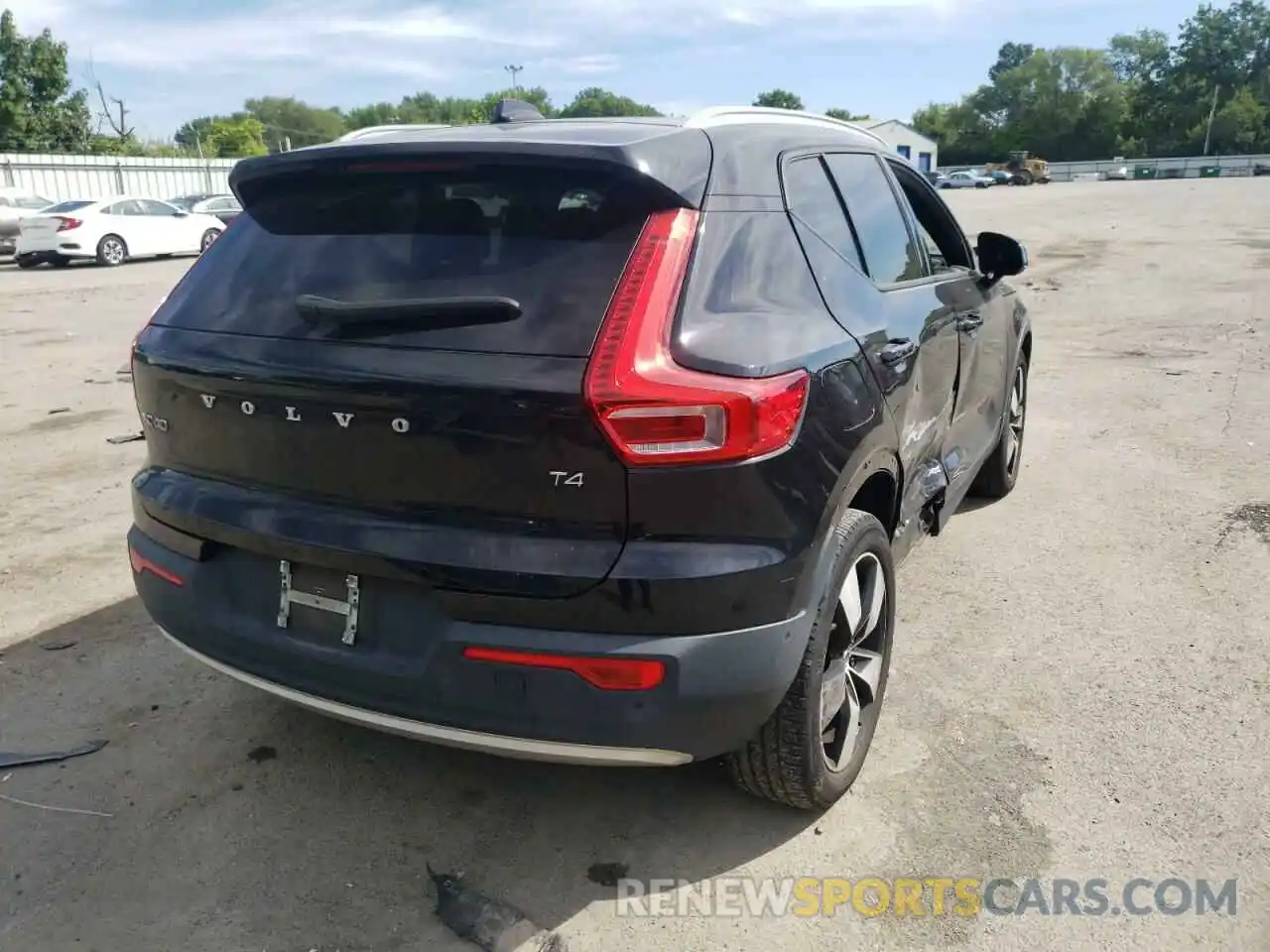 4 Photograph of a damaged car YV4AC2HK4K2055701 VOLVO XC40 2019