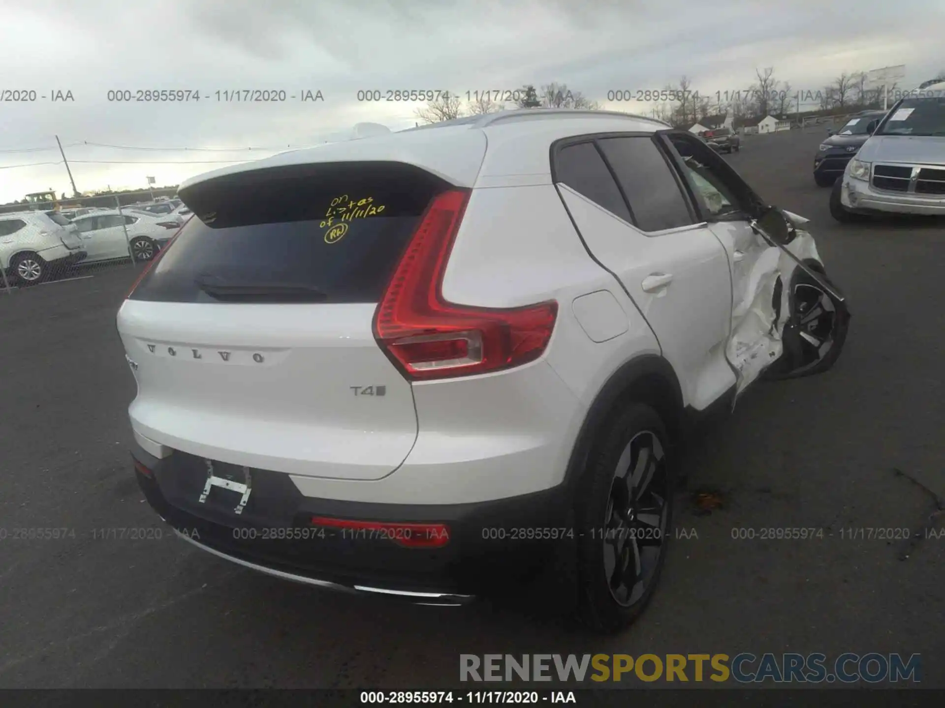 4 Photograph of a damaged car YV4AC2HL5K2068949 VOLVO XC40 2019