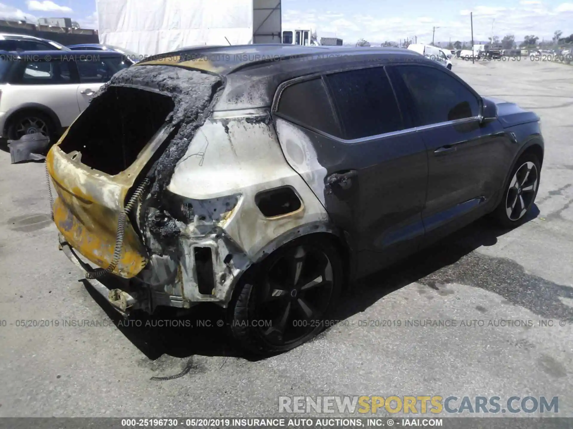 4 Photograph of a damaged car YV4AC2HL5K2121519 VOLVO XC40 2019