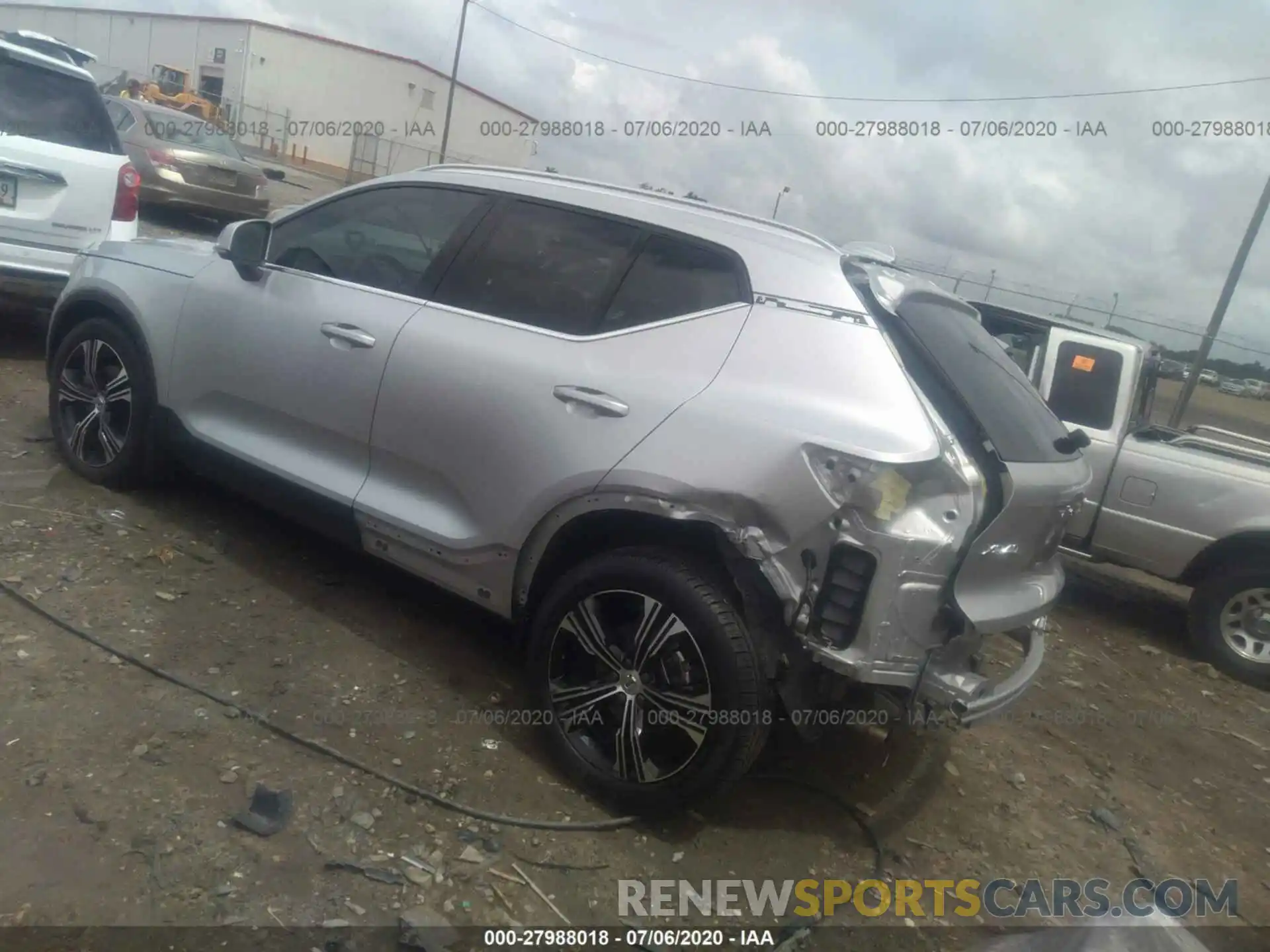 3 Photograph of a damaged car YV4AC2HL7K2118816 VOLVO XC40 2019