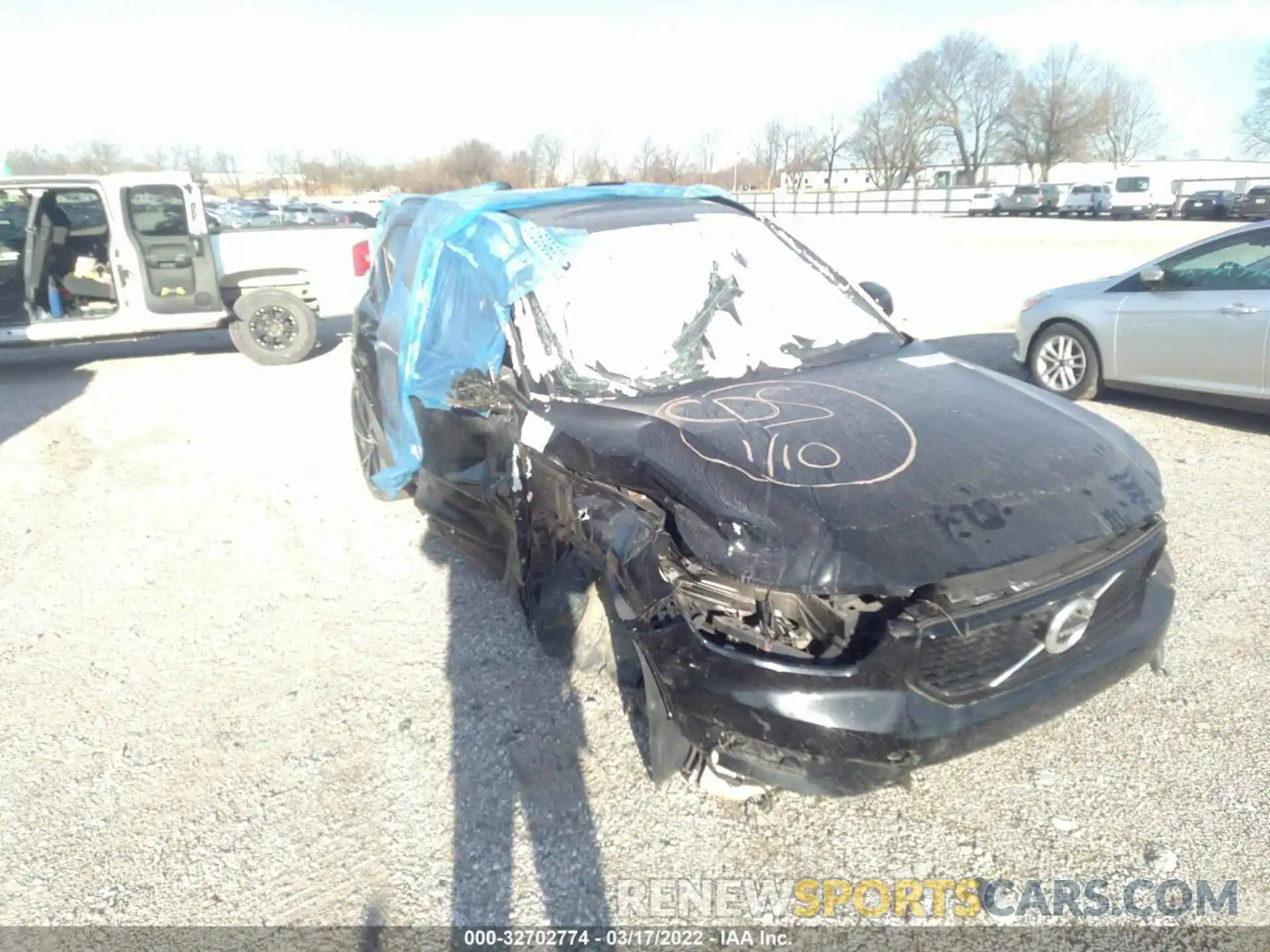 6 Photograph of a damaged car YV4AC2HM9K2132063 VOLVO XC40 2019