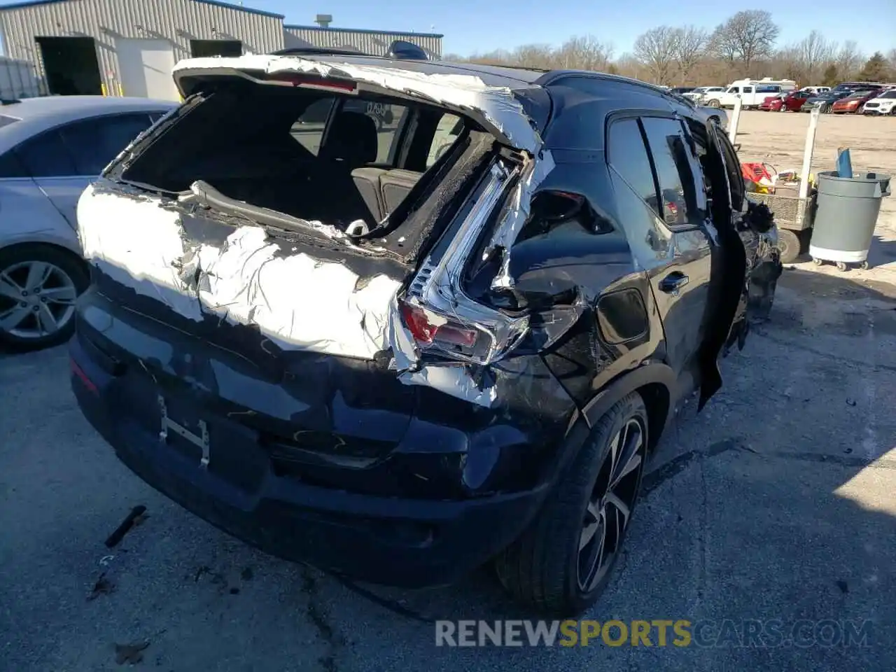 4 Photograph of a damaged car YV4AC2HMPK2132063 VOLVO XC40 2019