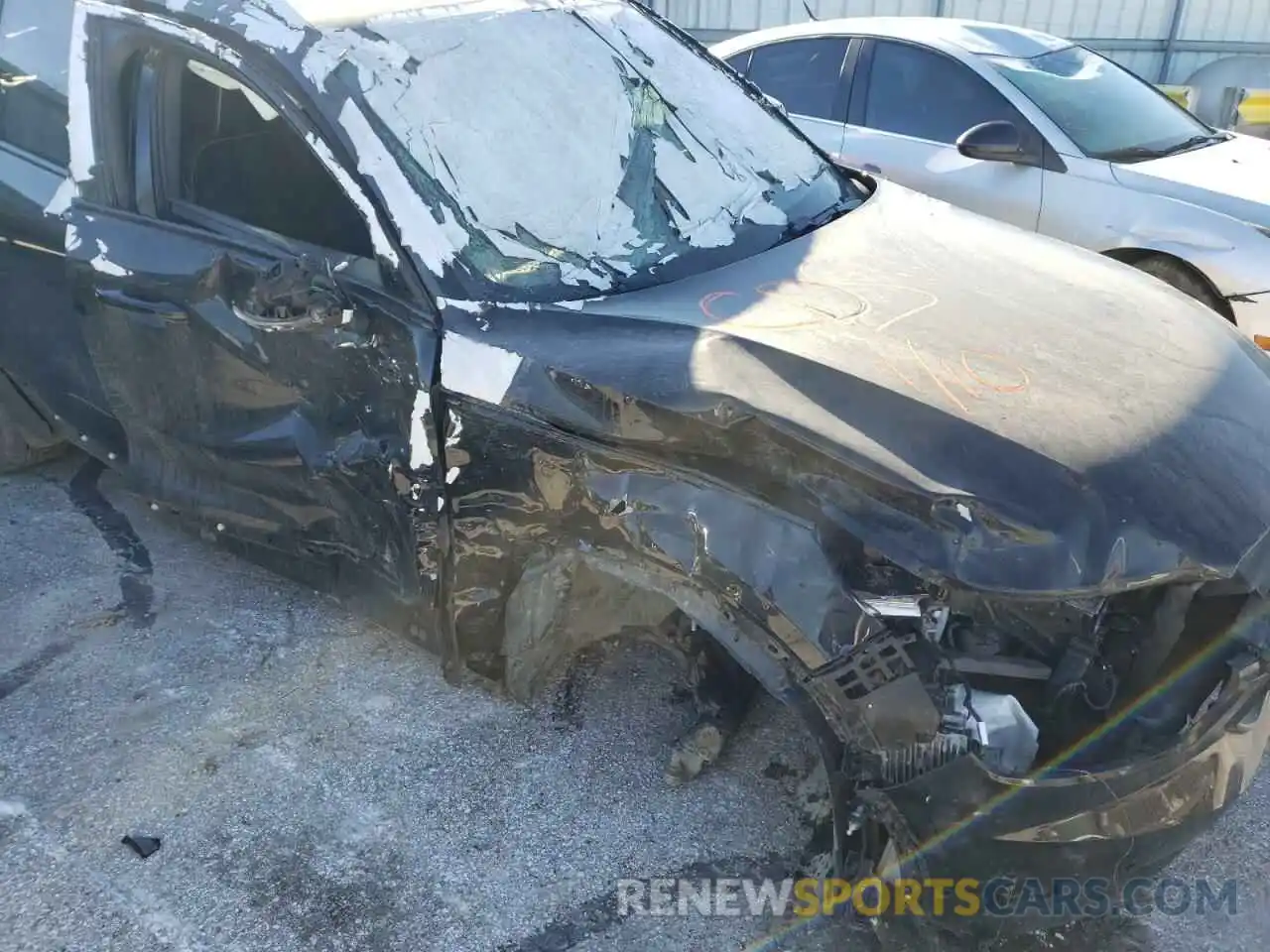 9 Photograph of a damaged car YV4AC2HMPK2132063 VOLVO XC40 2019