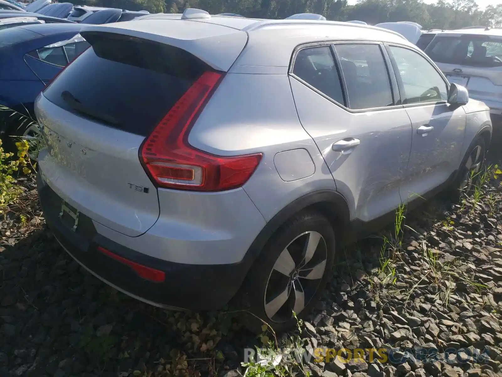 4 Photograph of a damaged car YV4162UK0L2243131 VOLVO XC40 2020