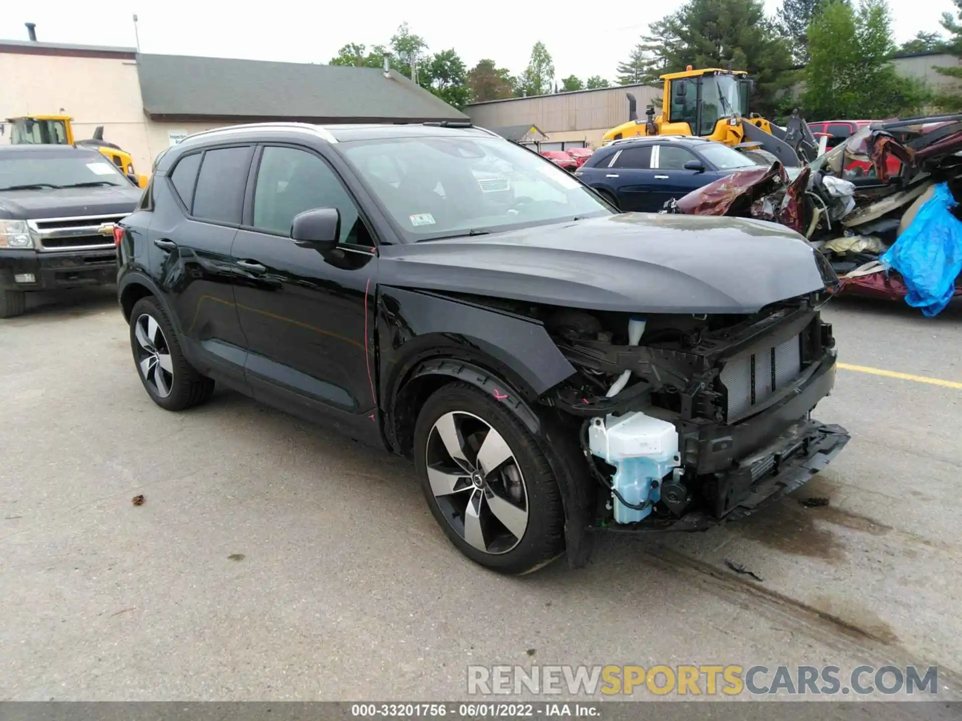 1 Photograph of a damaged car YV4162UK1L2203575 VOLVO XC40 2020