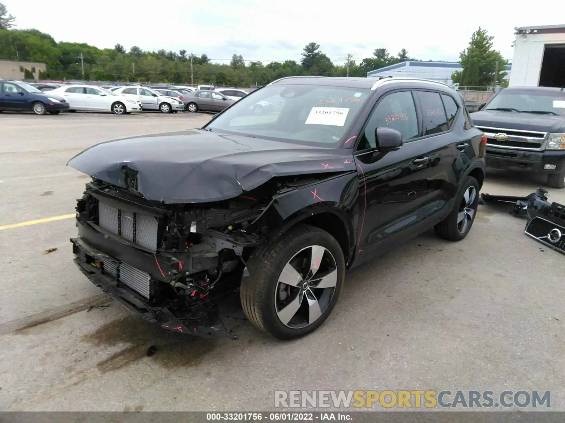 2 Photograph of a damaged car YV4162UK1L2203575 VOLVO XC40 2020