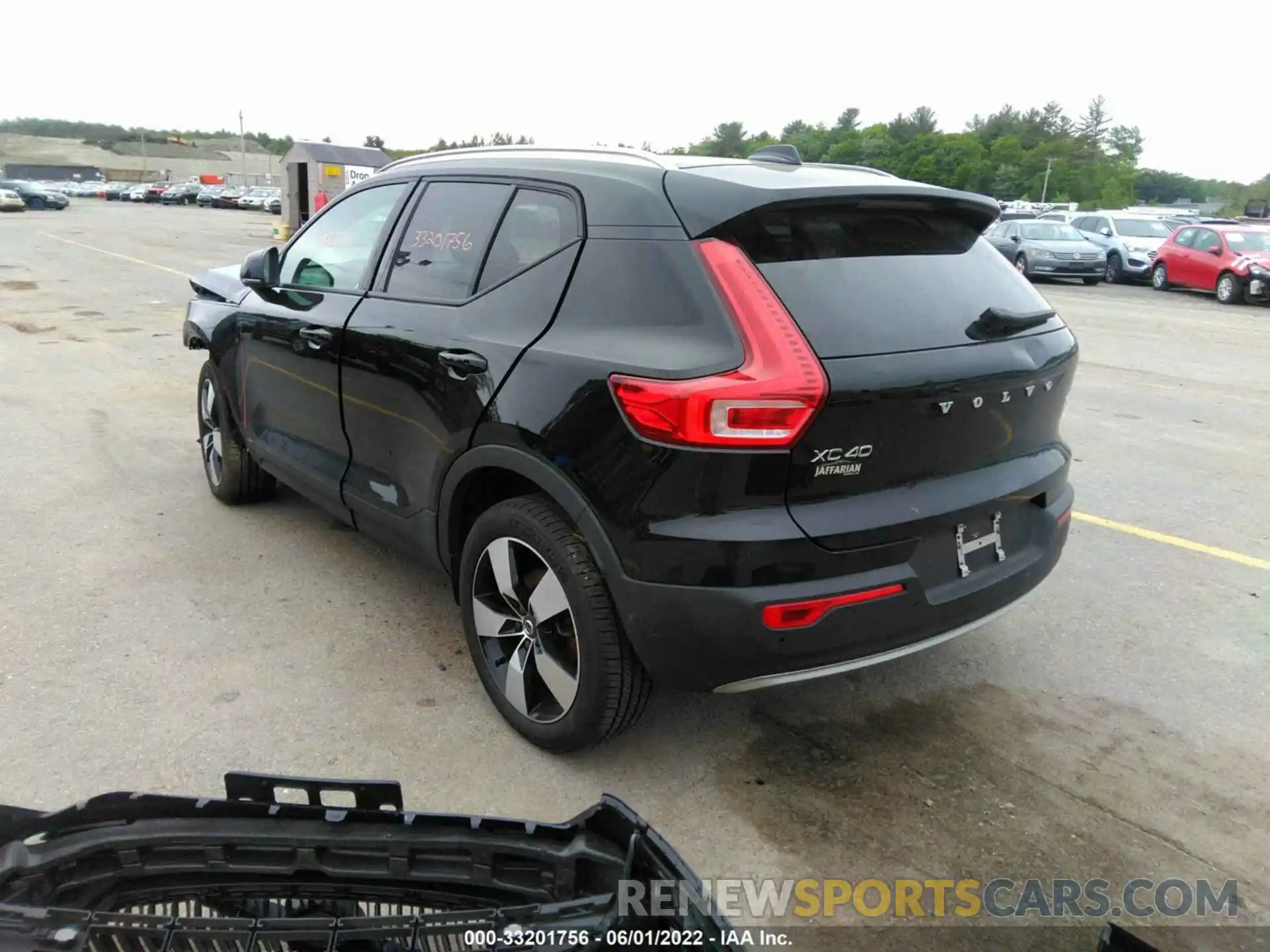 3 Photograph of a damaged car YV4162UK1L2203575 VOLVO XC40 2020