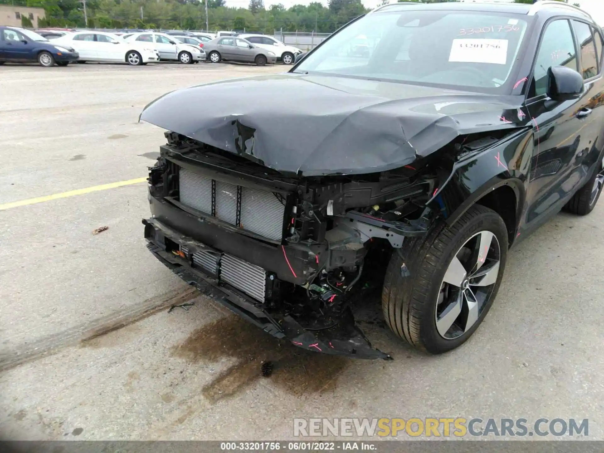 6 Photograph of a damaged car YV4162UK1L2203575 VOLVO XC40 2020