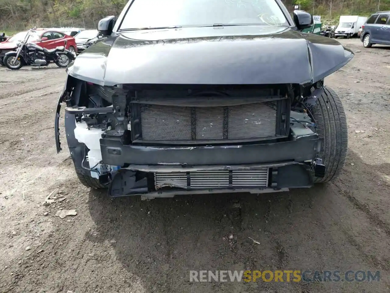 9 Photograph of a damaged car YV4162UK1L2219260 VOLVO XC40 2020