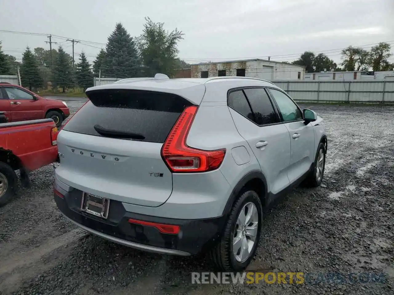 4 Photograph of a damaged car YV4162UK2L2279211 VOLVO XC40 2020