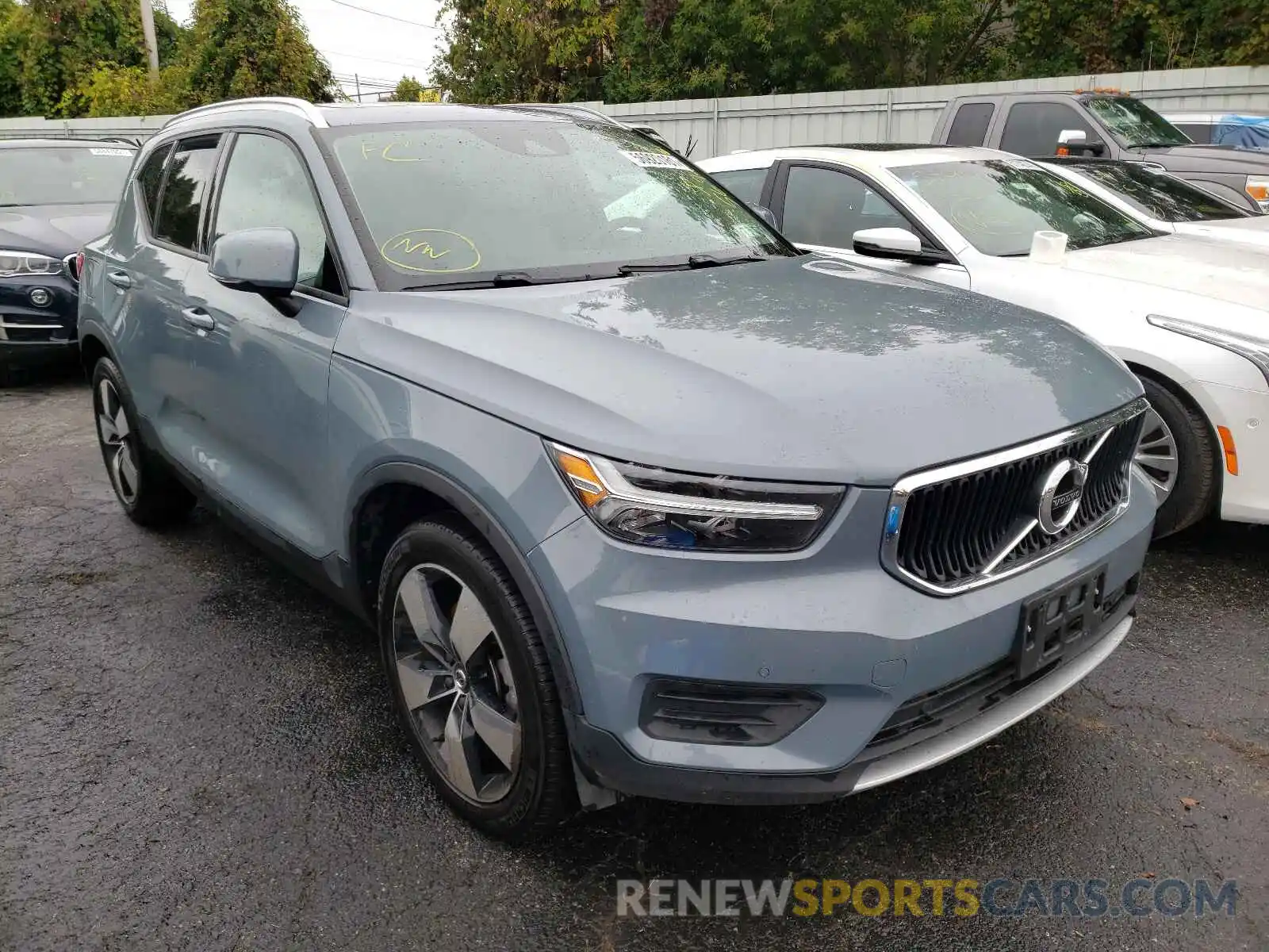 1 Photograph of a damaged car YV4162UK3L2286409 VOLVO XC40 2020