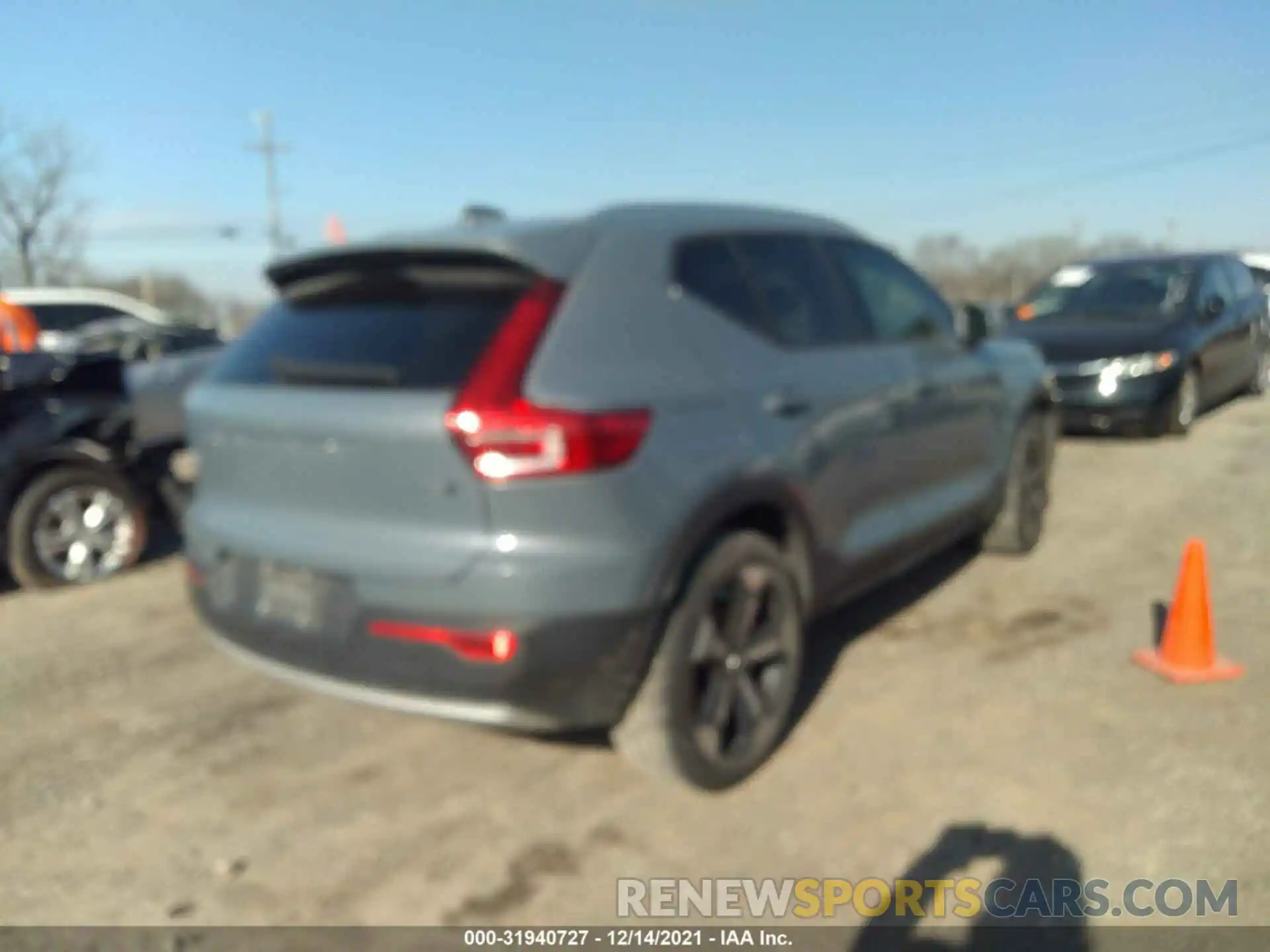 4 Photograph of a damaged car YV4162UK4L2190823 VOLVO XC40 2020