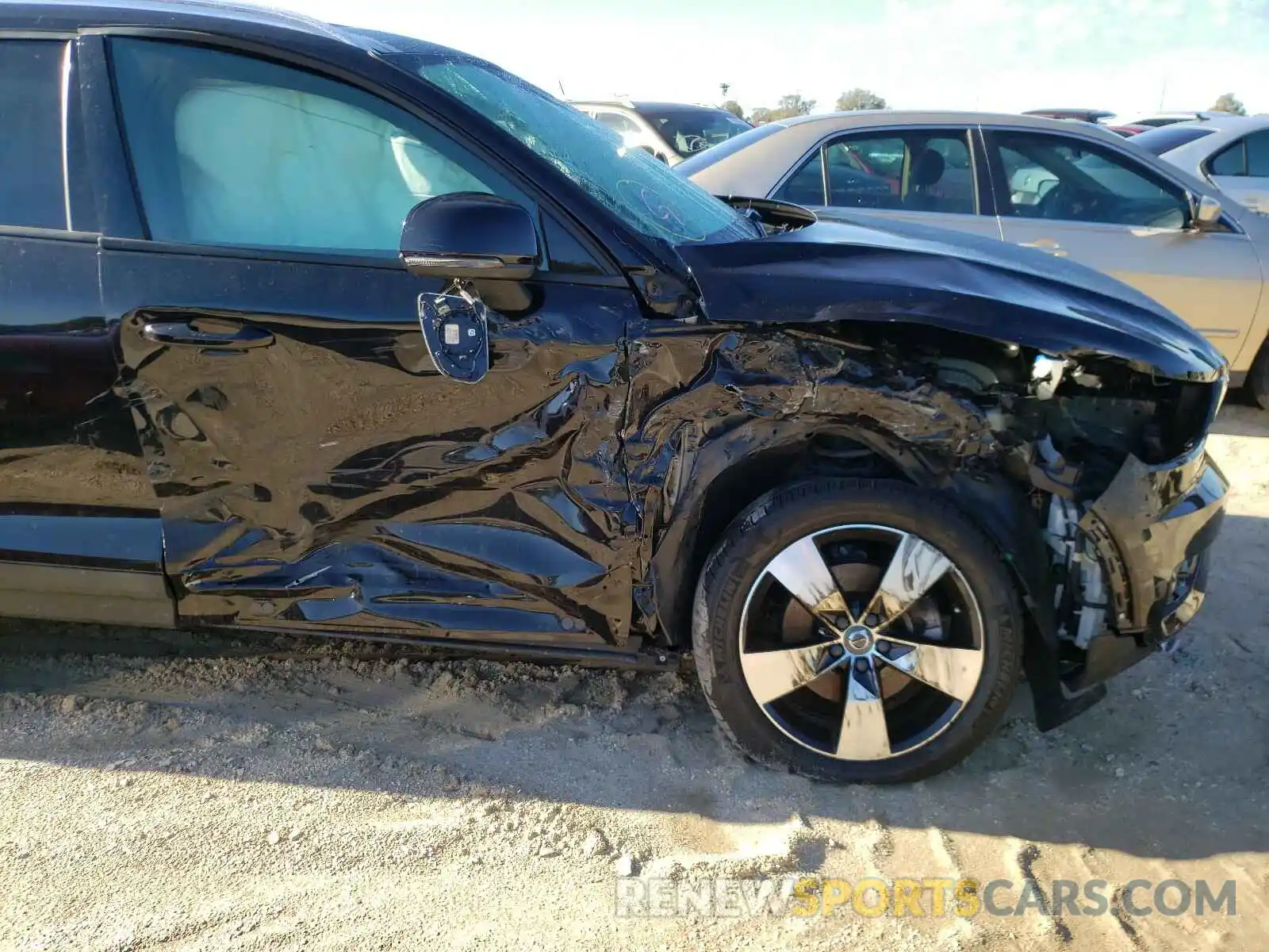 9 Фотография поврежденного автомобиля YV4162UK5L2209184 VOLVO XC40 2020