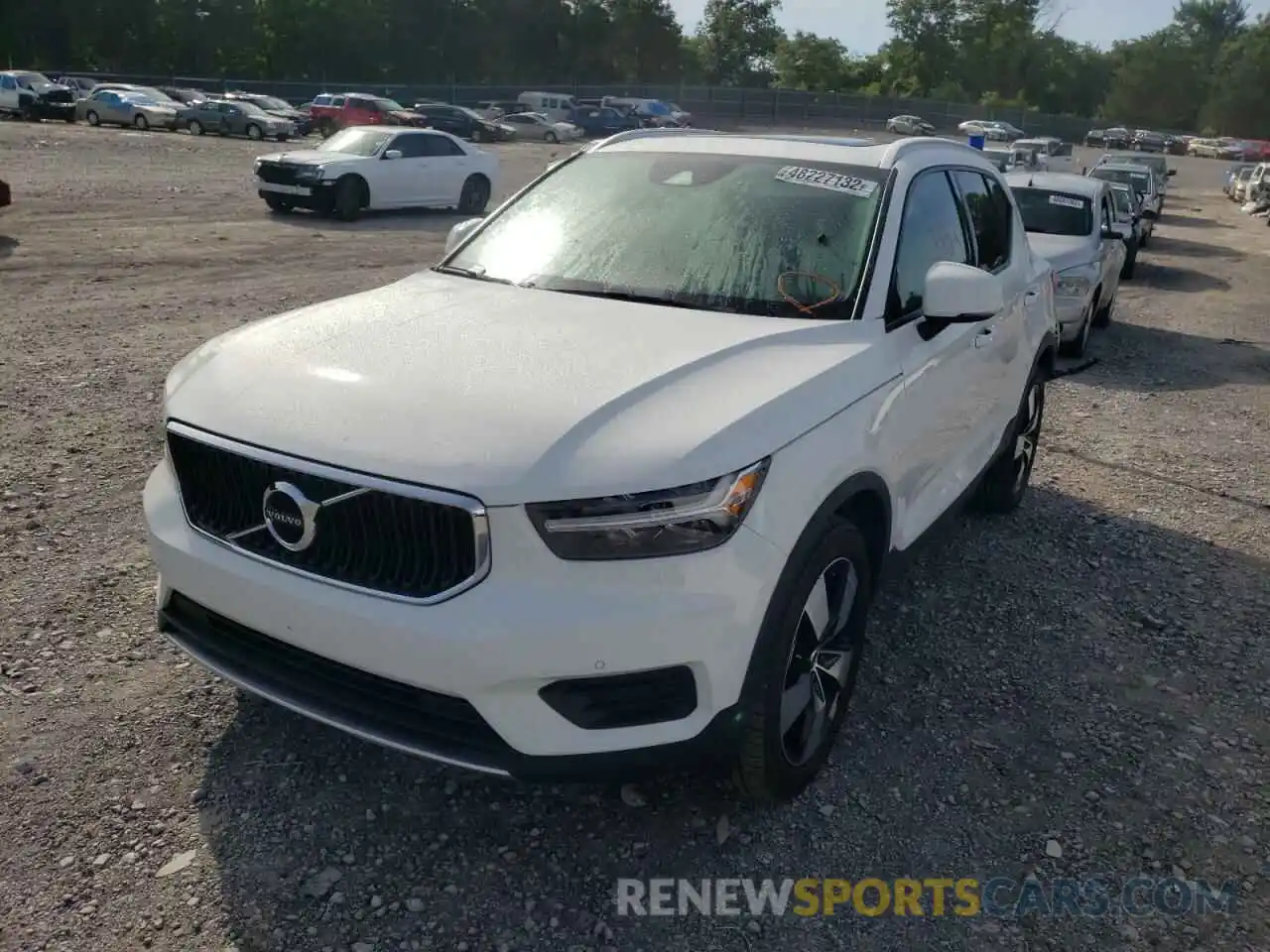 2 Photograph of a damaged car YV4162UK5L2270423 VOLVO XC40 2020