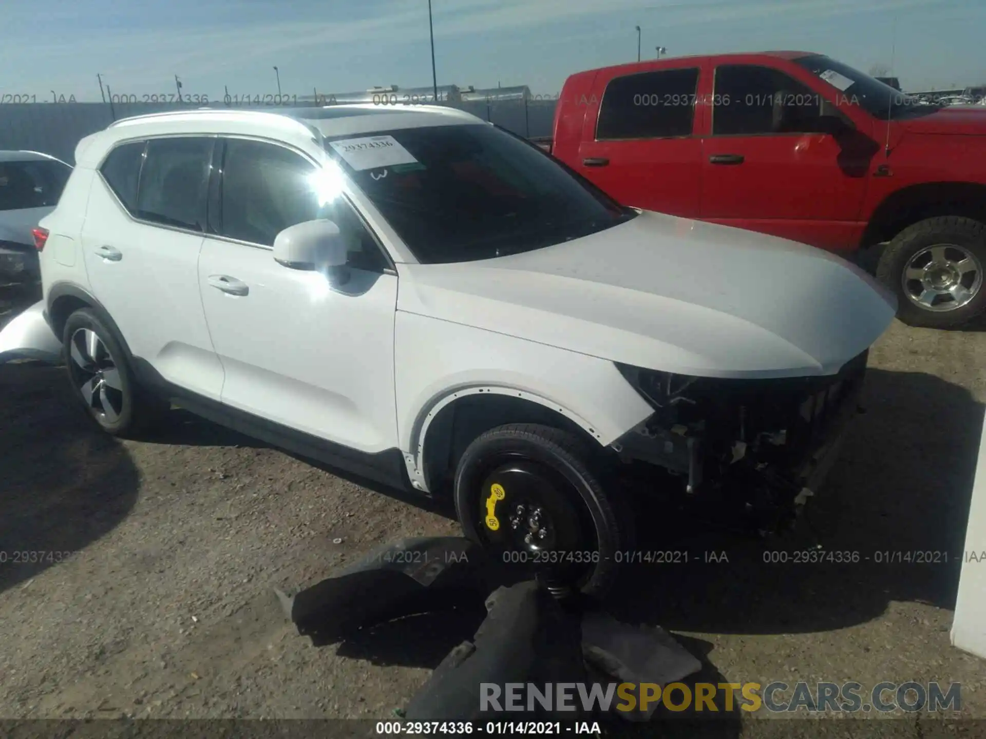 1 Photograph of a damaged car YV4162UK6L2181668 VOLVO XC40 2020