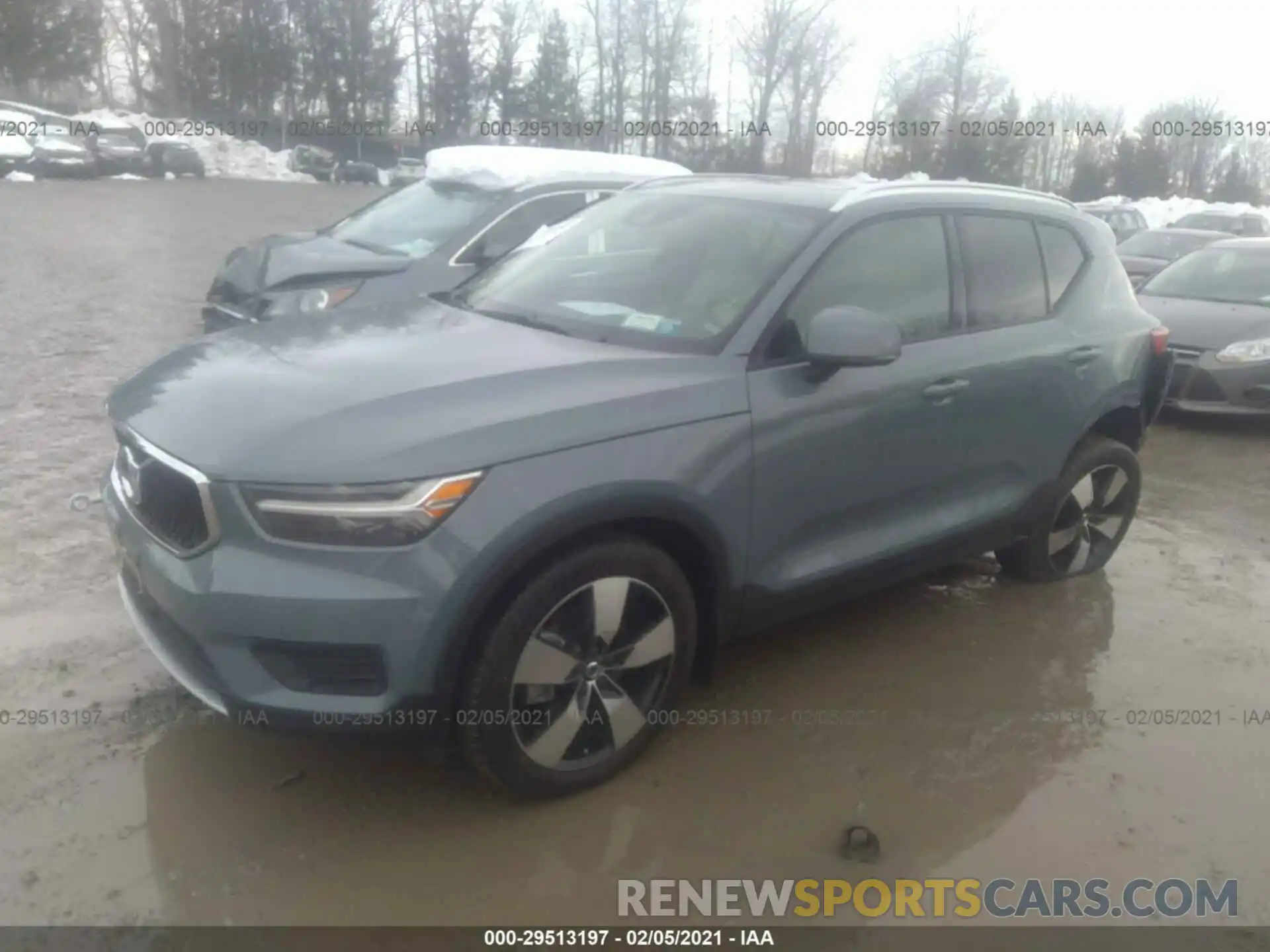 2 Photograph of a damaged car YV4162UK6L2266039 VOLVO XC40 2020