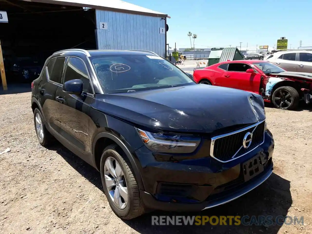 1 Photograph of a damaged car YV4162UK6L2275601 VOLVO XC40 2020