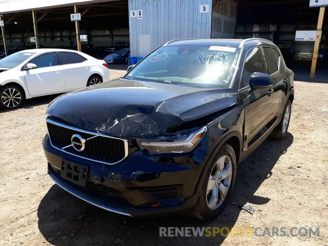 2 Photograph of a damaged car YV4162UK6L2275601 VOLVO XC40 2020