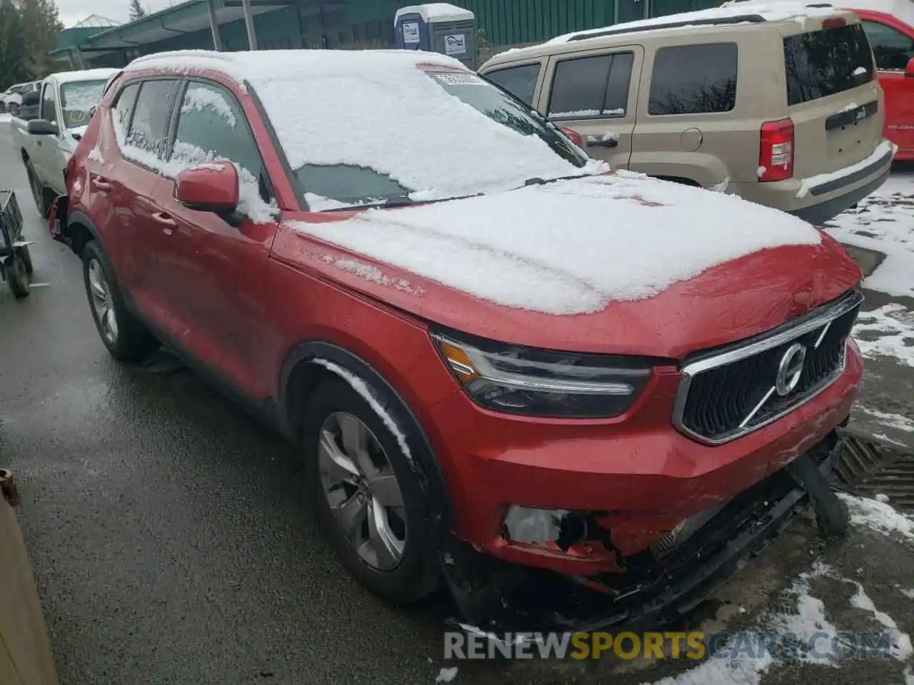 1 Photograph of a damaged car YV4162UK8L2181087 VOLVO XC40 2020