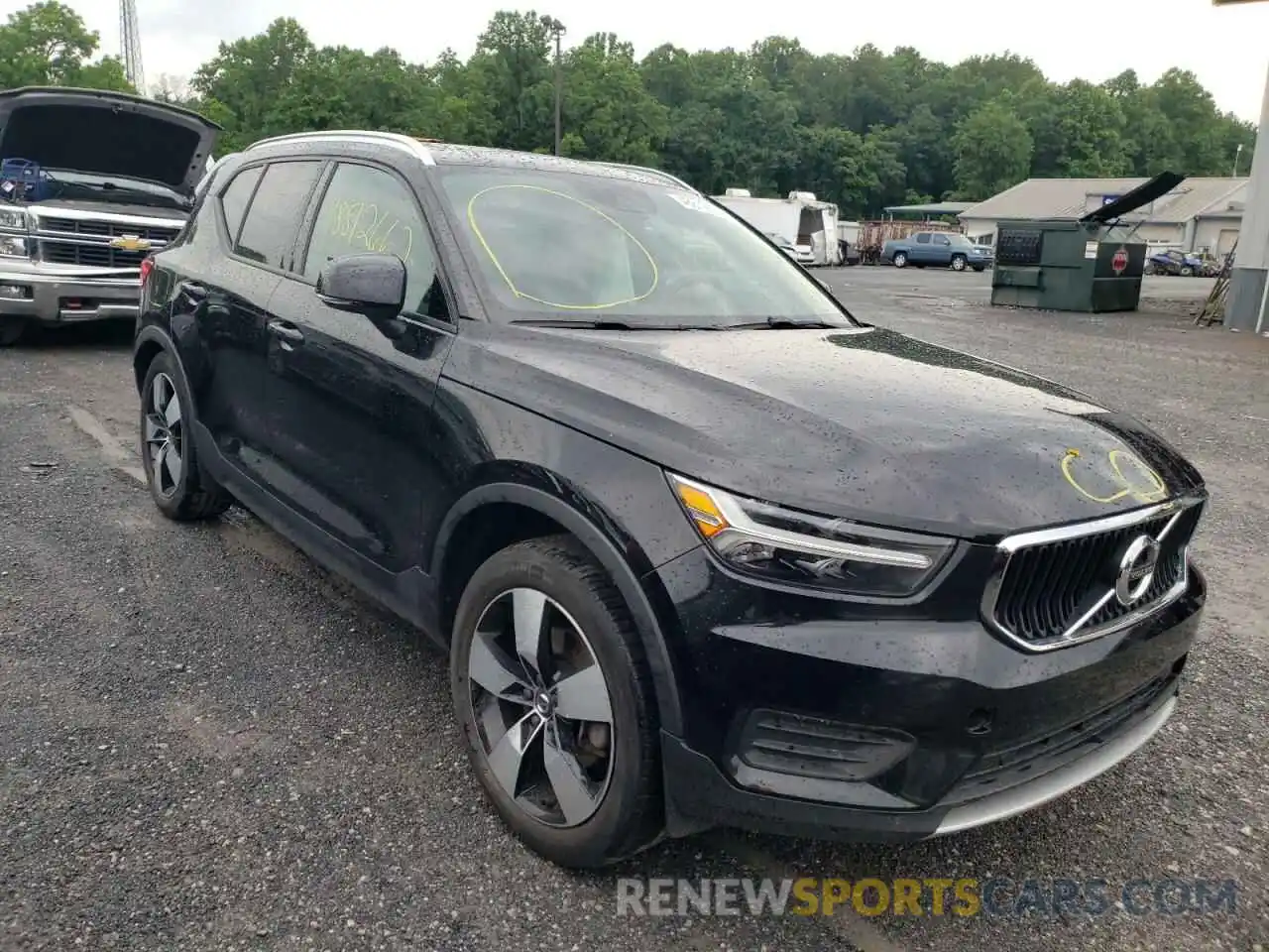 1 Photograph of a damaged car YV4162UK9L2174780 VOLVO XC40 2020