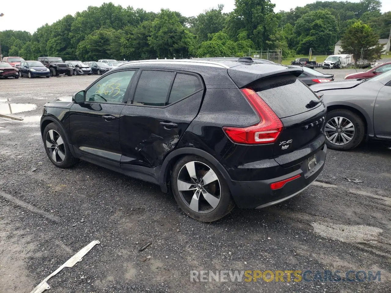 3 Photograph of a damaged car YV4162UK9L2174780 VOLVO XC40 2020