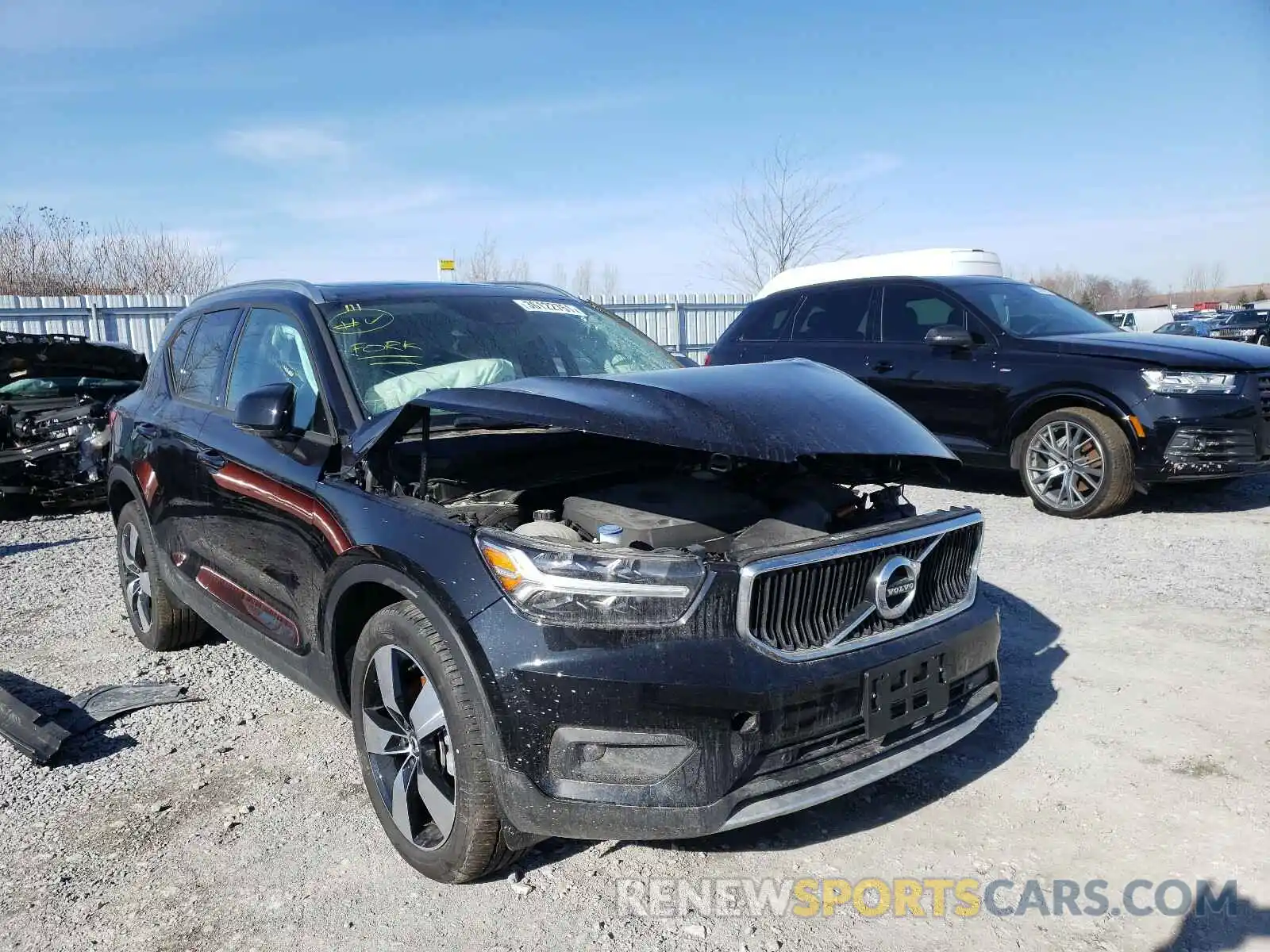 1 Photograph of a damaged car YV4162UK9L2181468 VOLVO XC40 2020