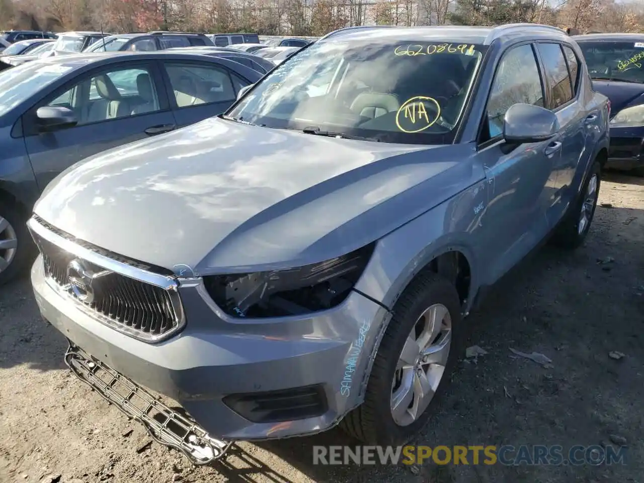 2 Photograph of a damaged car YV4162UK9L2183317 VOLVO XC40 2020