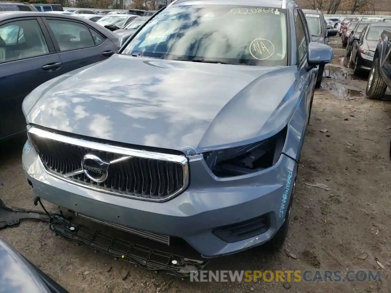 9 Photograph of a damaged car YV4162UK9L2183317 VOLVO XC40 2020