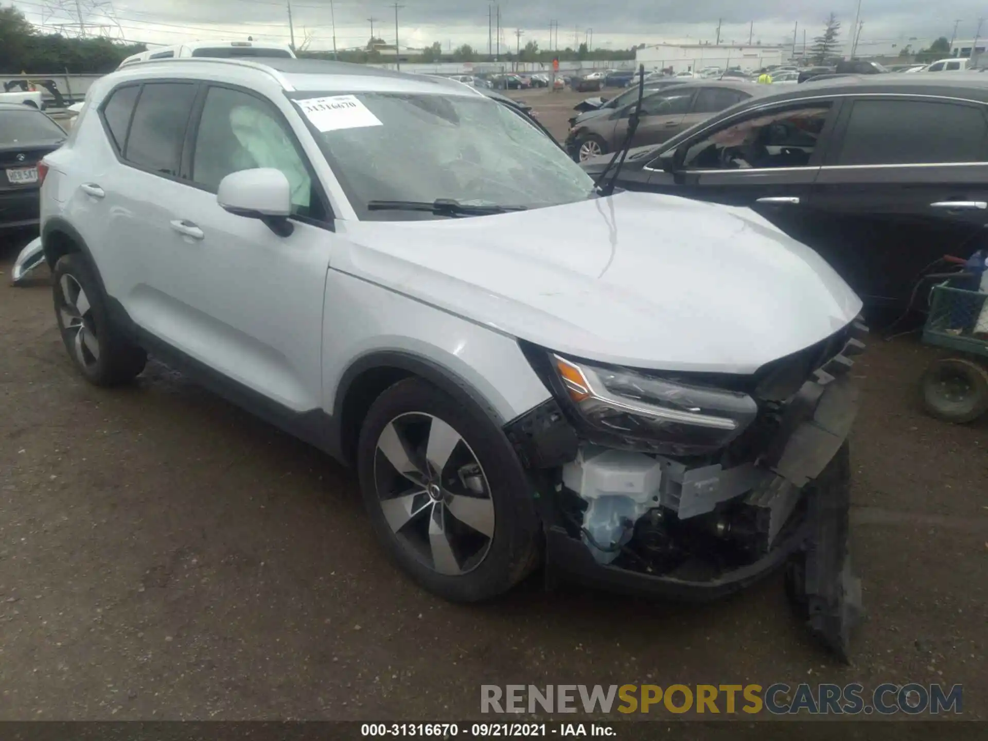 1 Photograph of a damaged car YV4162UKXL2253438 VOLVO XC40 2020