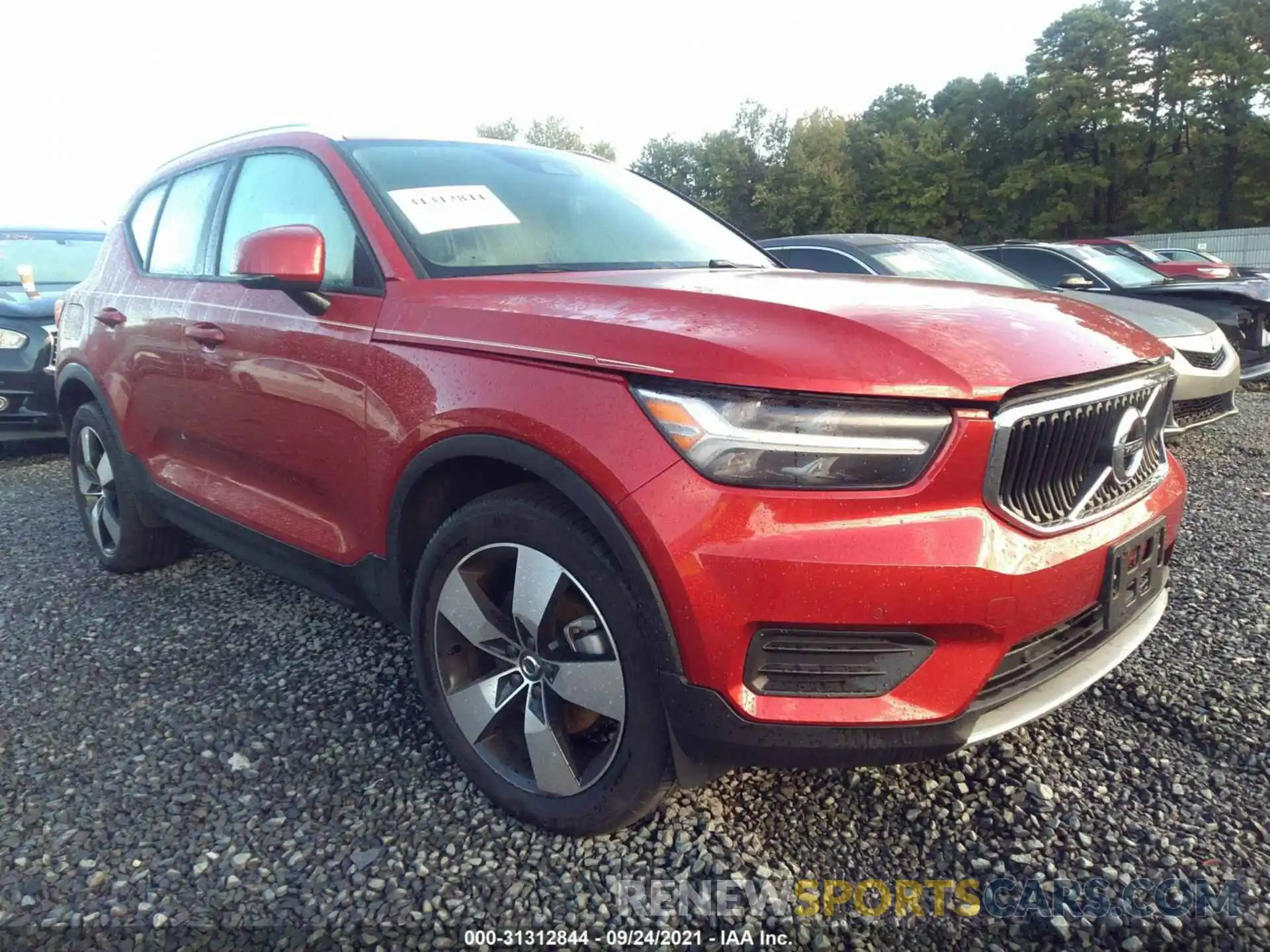 1 Photograph of a damaged car YV4162UKXL2315582 VOLVO XC40 2020