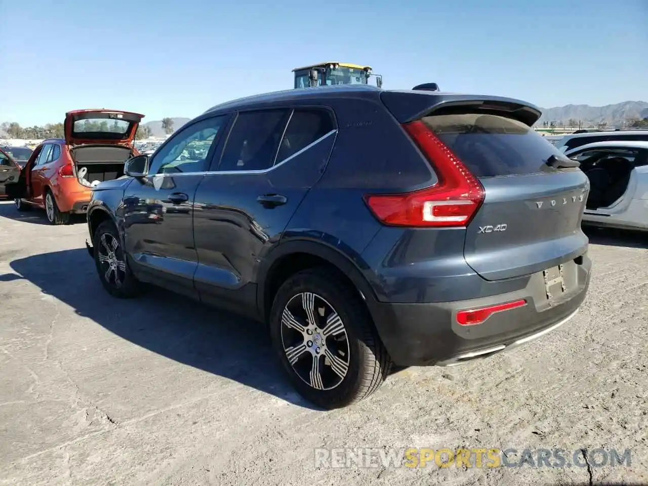 3 Photograph of a damaged car YV4162UL7L2273381 VOLVO XC40 2020