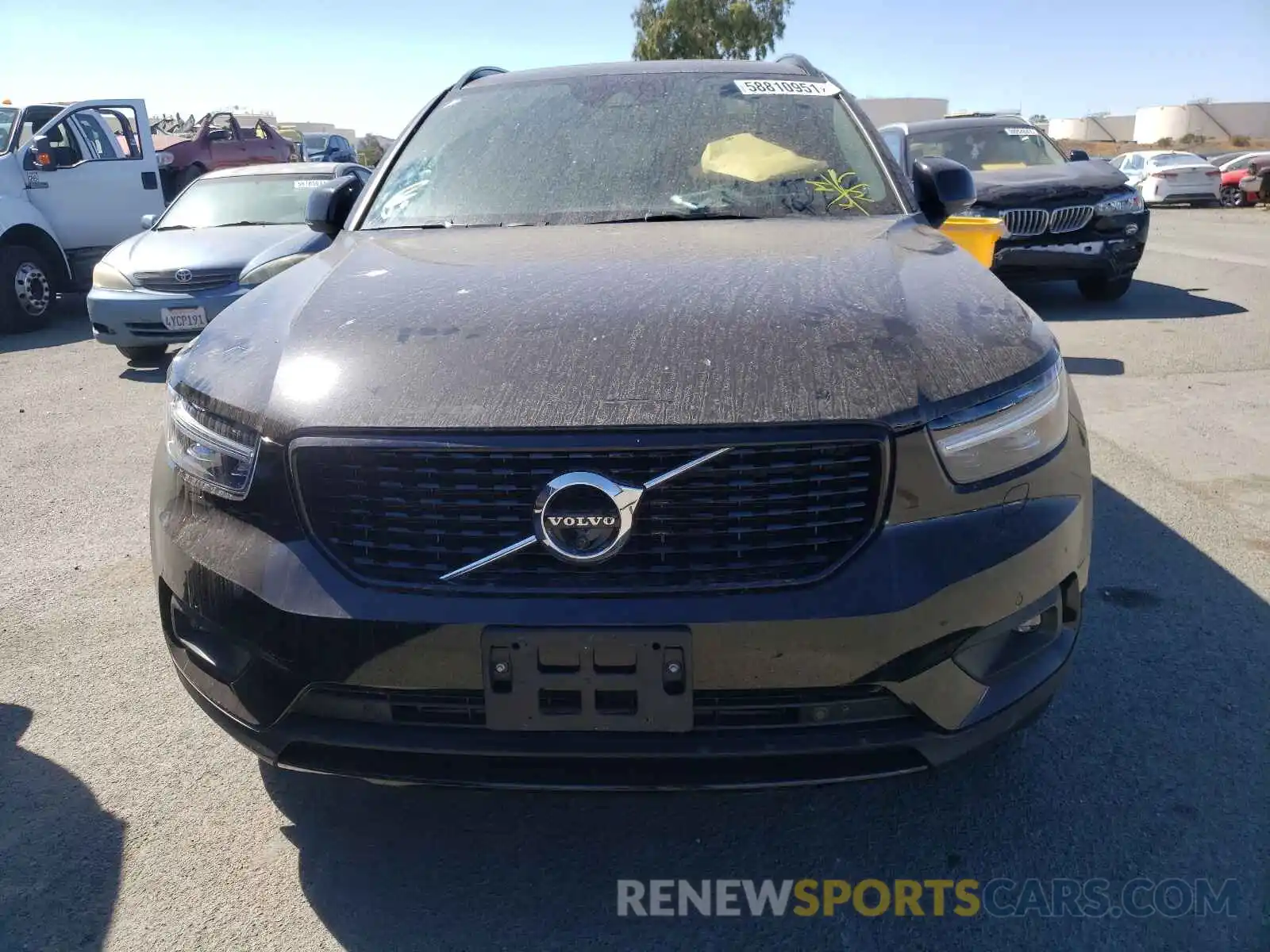 9 Photograph of a damaged car YV4162UM0L2180453 VOLVO XC40 2020