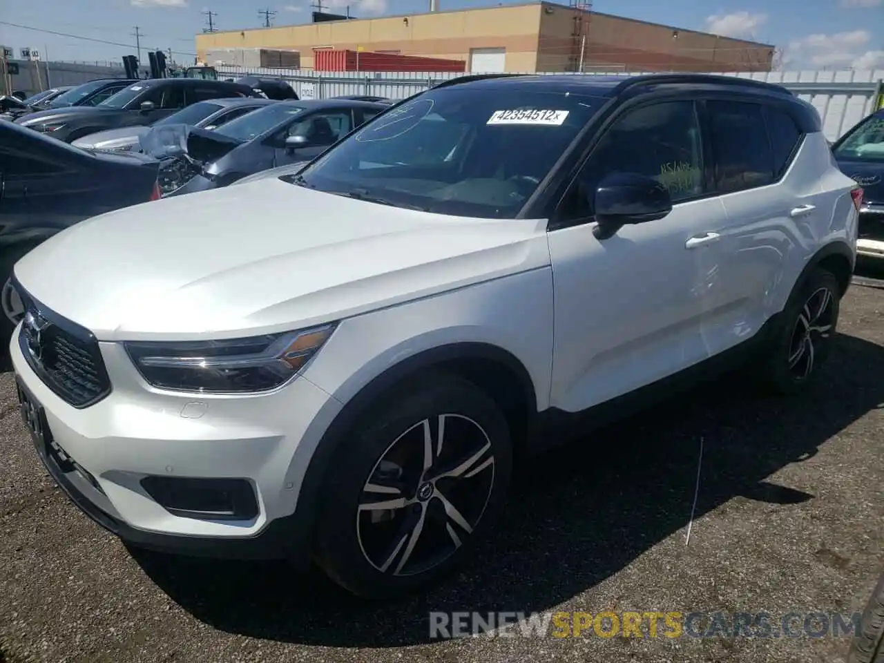 2 Photograph of a damaged car YV4162UM3L2207550 VOLVO XC40 2020