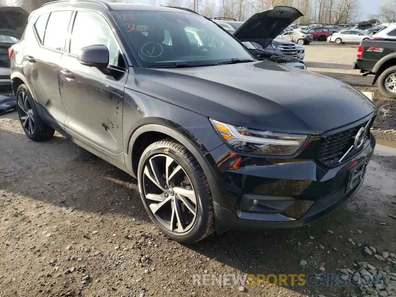 1 Photograph of a damaged car YV4162UM3L2250463 VOLVO XC40 2020