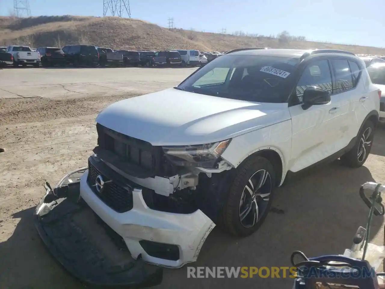 2 Photograph of a damaged car YV4162UM3L2337327 VOLVO XC40 2020