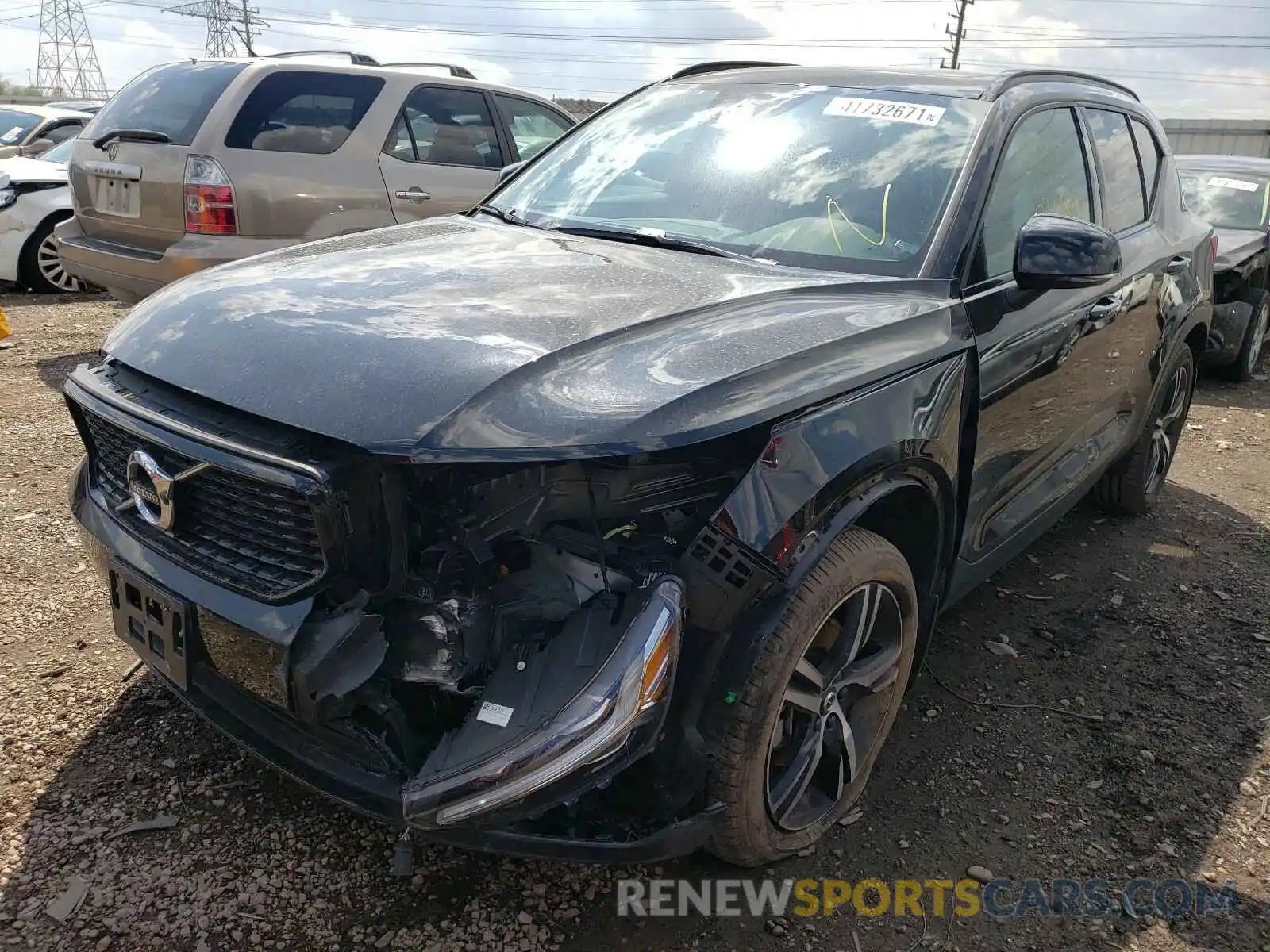 2 Photograph of a damaged car YV4162UM4L2234871 VOLVO XC40 2020