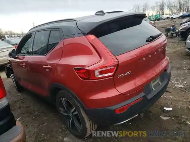 2 Photograph of a damaged car YV4162UM4L2280524 VOLVO XC40 2020