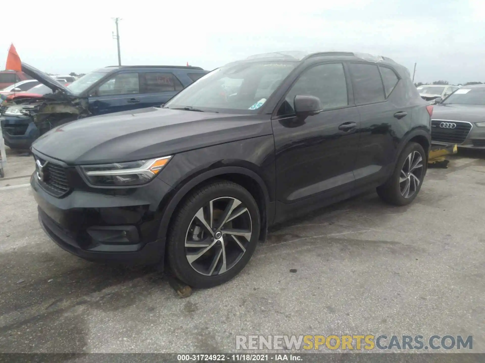 2 Photograph of a damaged car YV4162UM5L2323249 VOLVO XC40 2020