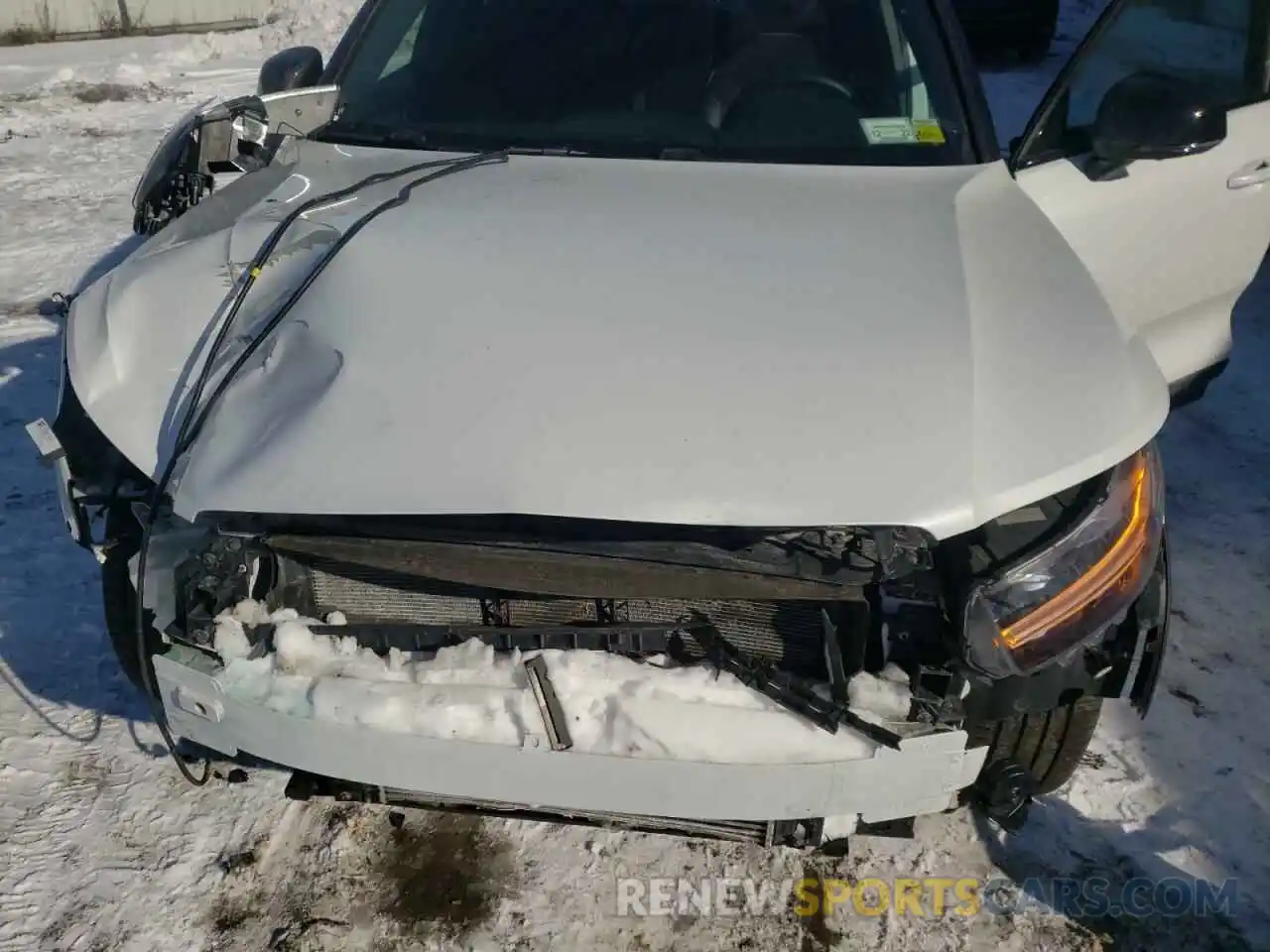 7 Photograph of a damaged car YV4162UM6L2229896 VOLVO XC40 2020