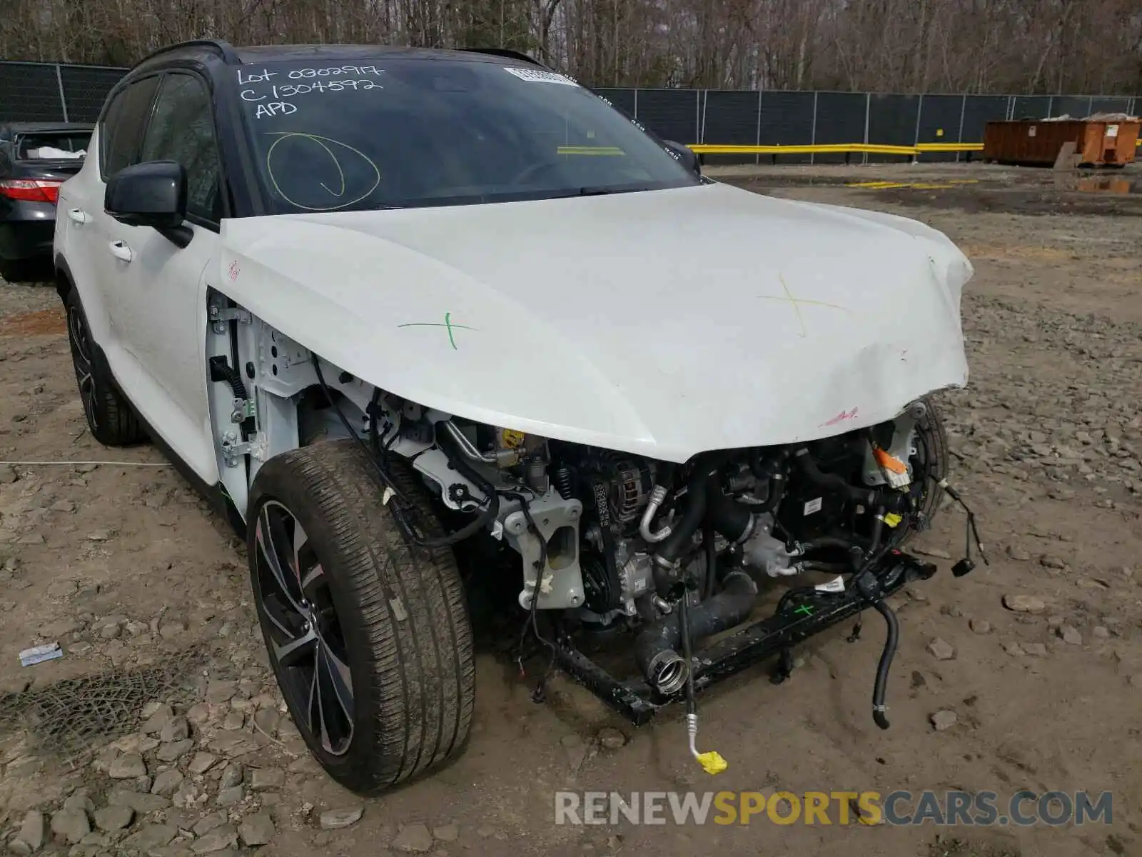 9 Photograph of a damaged car YV4162UM9L2270149 VOLVO XC40 2020